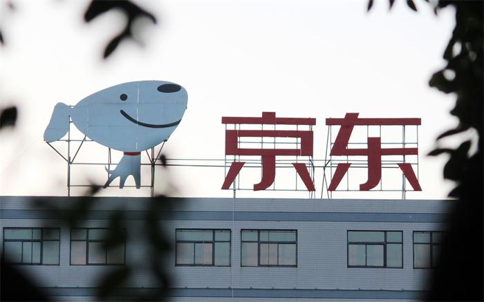 互聯網企業集體求變 是公司“瘋癲”還是你看不穿？